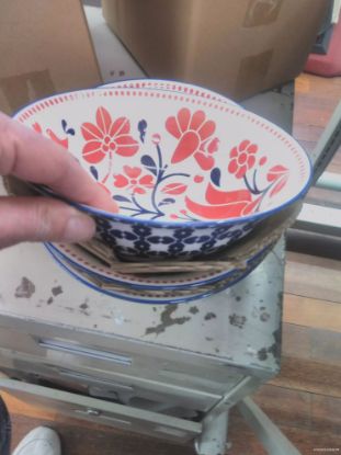 Picture of 8" Stamped Bowl Red/navy Bird