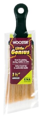 Picture of Wooster Q3222-1 1/2 Paint Brush, Plastic Handle
